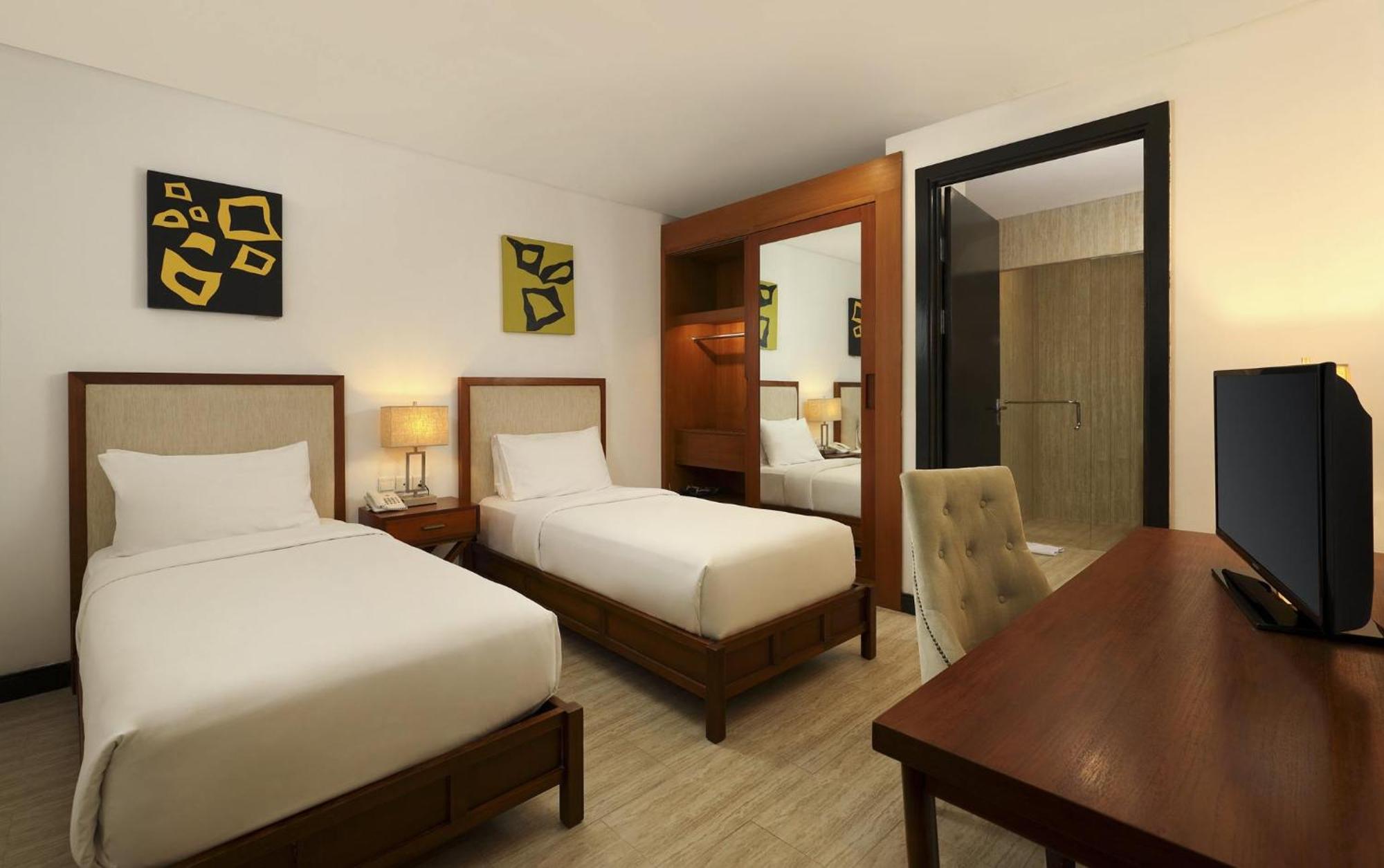 Lv8 Resort Hotel Canggu Exteriör bild