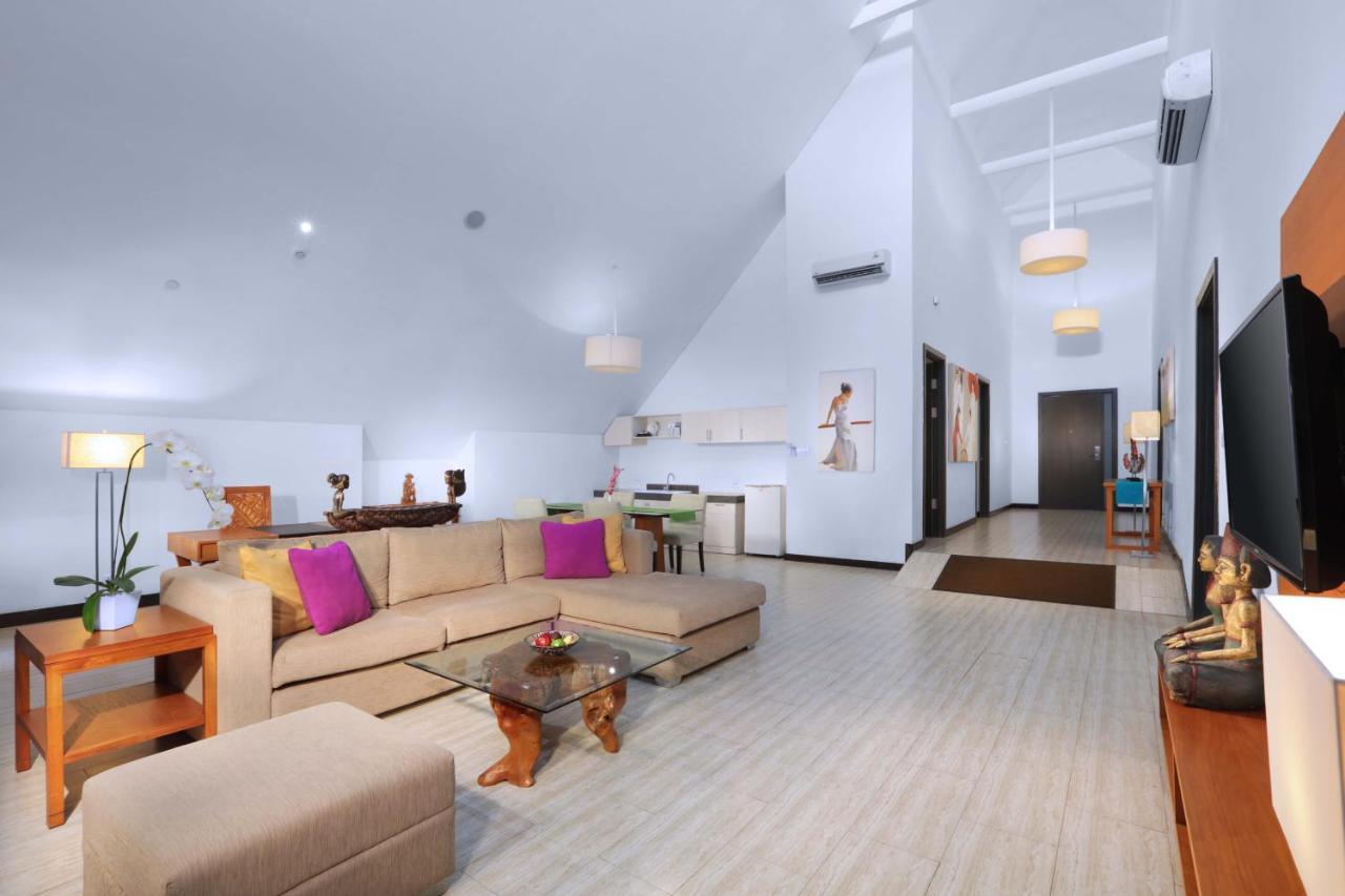 Lv8 Resort Hotel Canggu Exteriör bild
